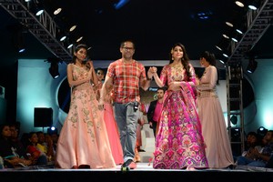 Celebs Ramp Walk at Wedding Wows Fashion Show